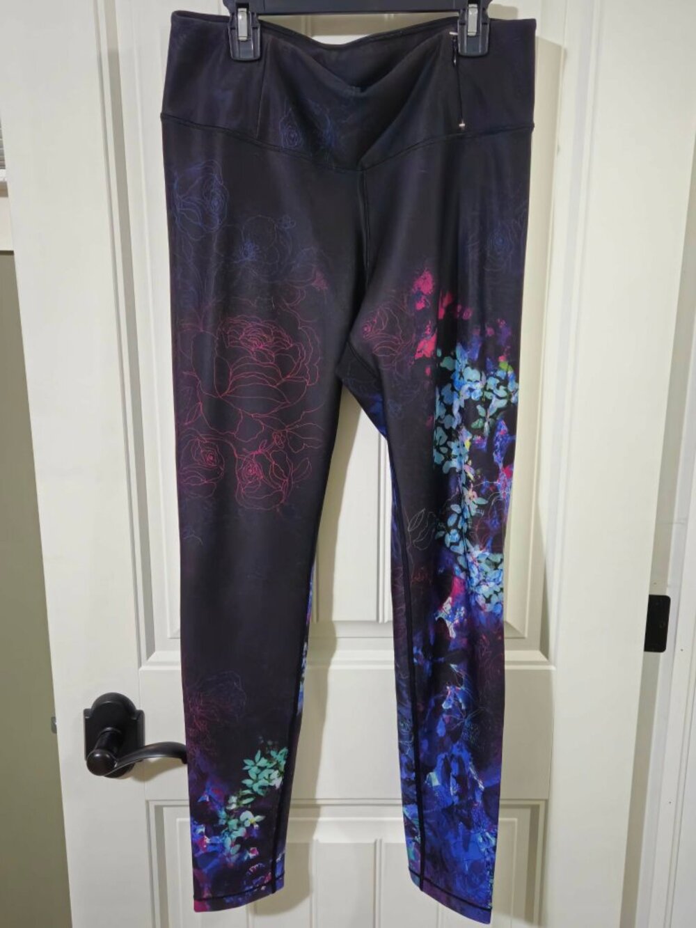 Calia by Carrie Underwood Leggings, Medium